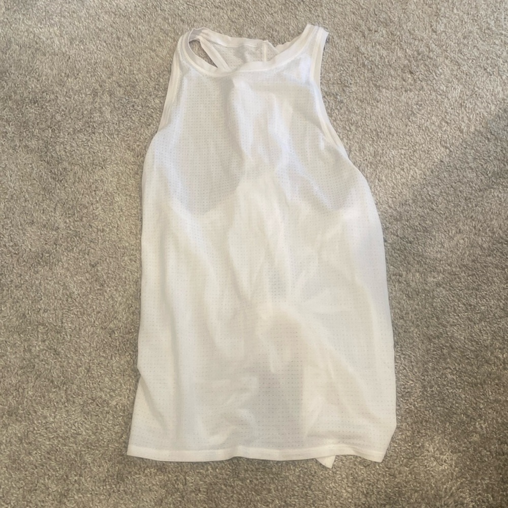 Lululemon White Tank Top in size 4